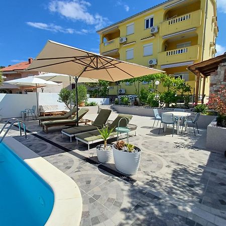Casa Surya - Apartments With Sea View And Swimming Pool Barbat na Rabu Esterno foto