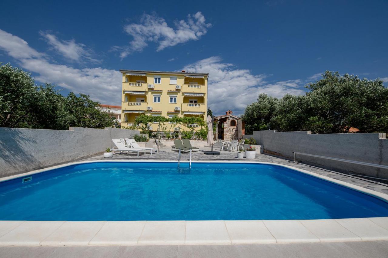 Casa Surya - Apartments With Sea View And Swimming Pool Barbat na Rabu Esterno foto