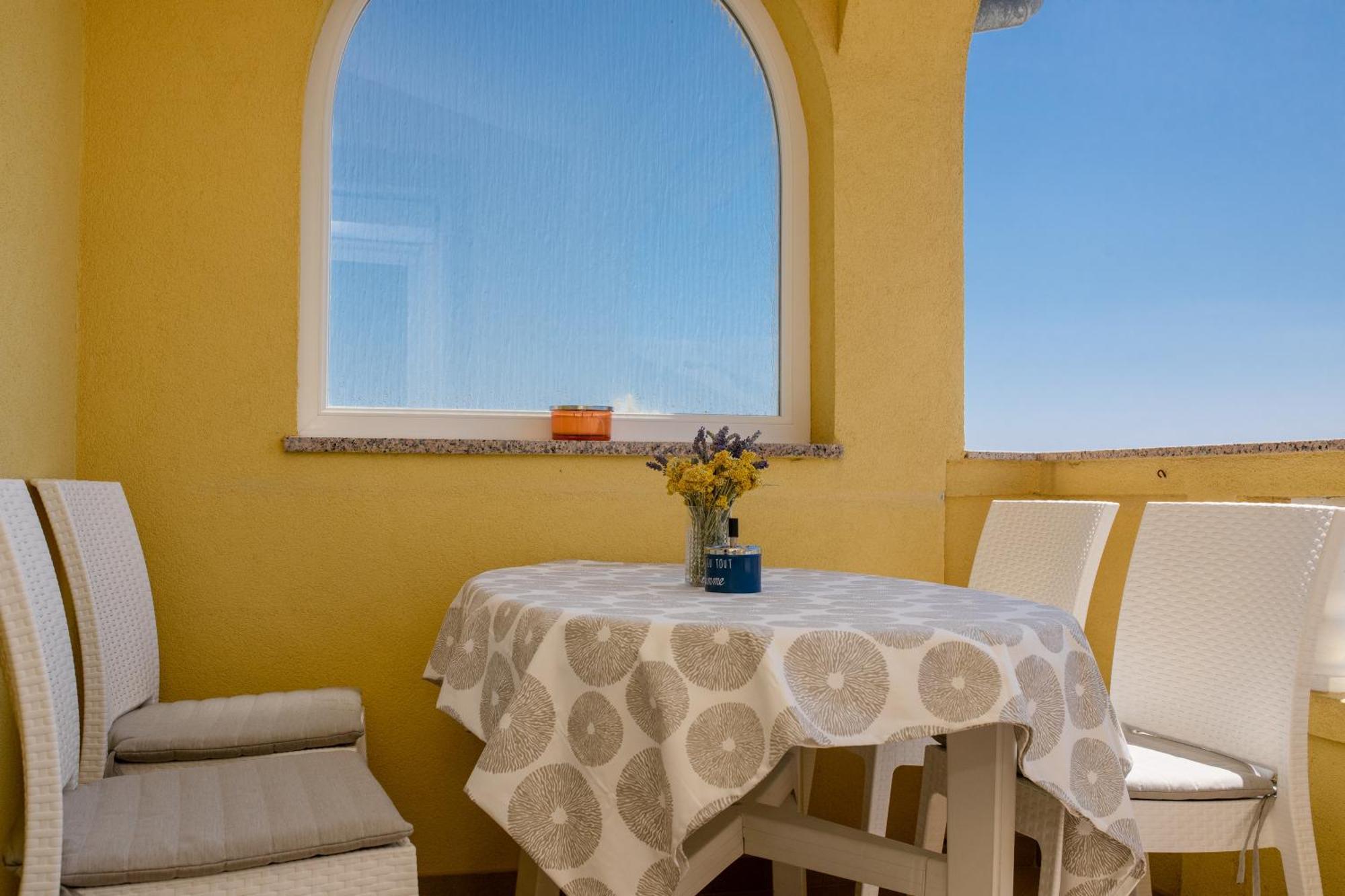 Casa Surya - Apartments With Sea View And Swimming Pool Barbat na Rabu Esterno foto